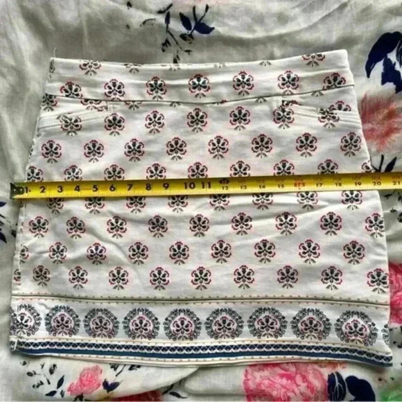 Croft and Barrow Women's Easy Pull On Skort Medium - Picture 6 of 8